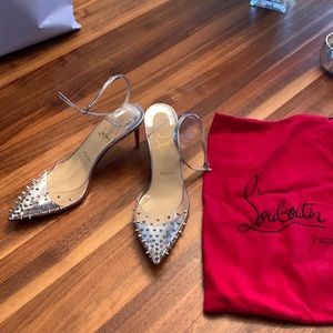 Louboutin 38, new never worn